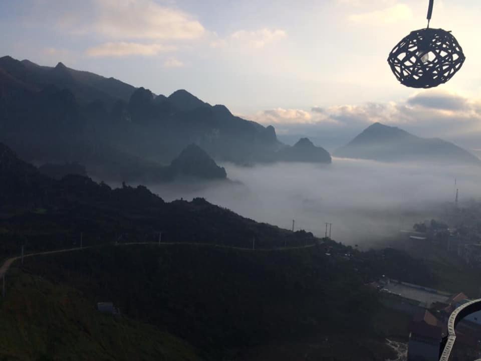 Cici Homestay Dong Van Esterno foto