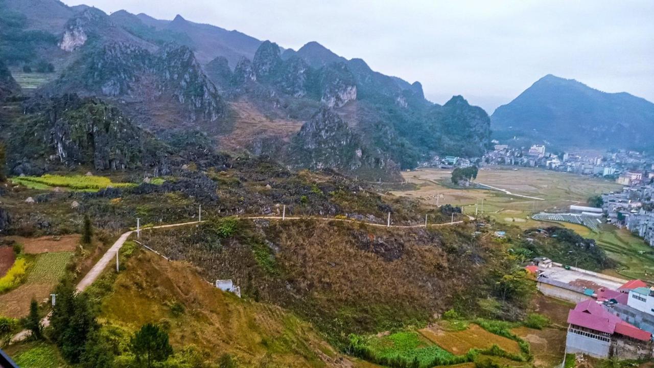 Cici Homestay Dong Van Esterno foto